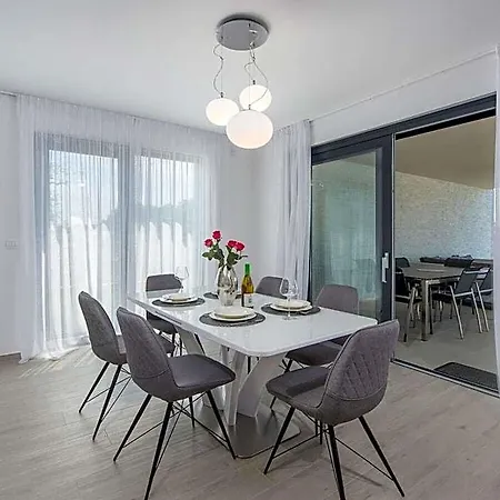 Hotel Colonia Comfortable 3*